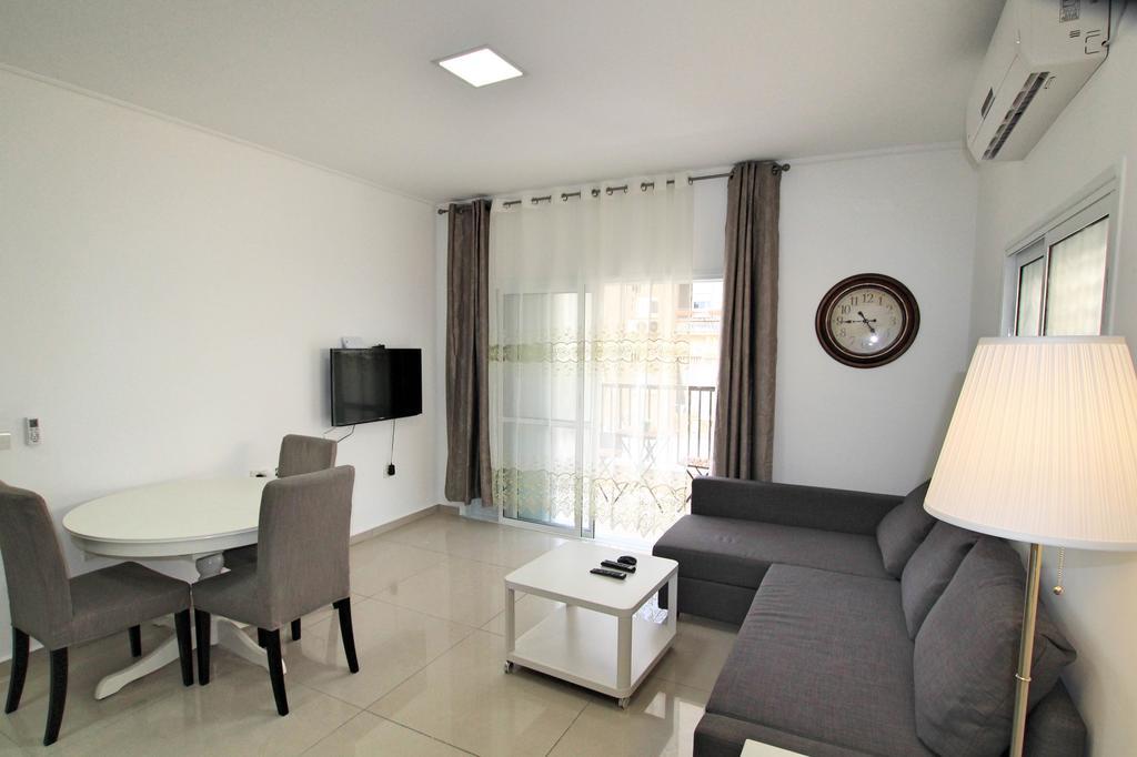 בת ים Arendaizrail Apartments - Balfour 35 מראה חיצוני תמונה