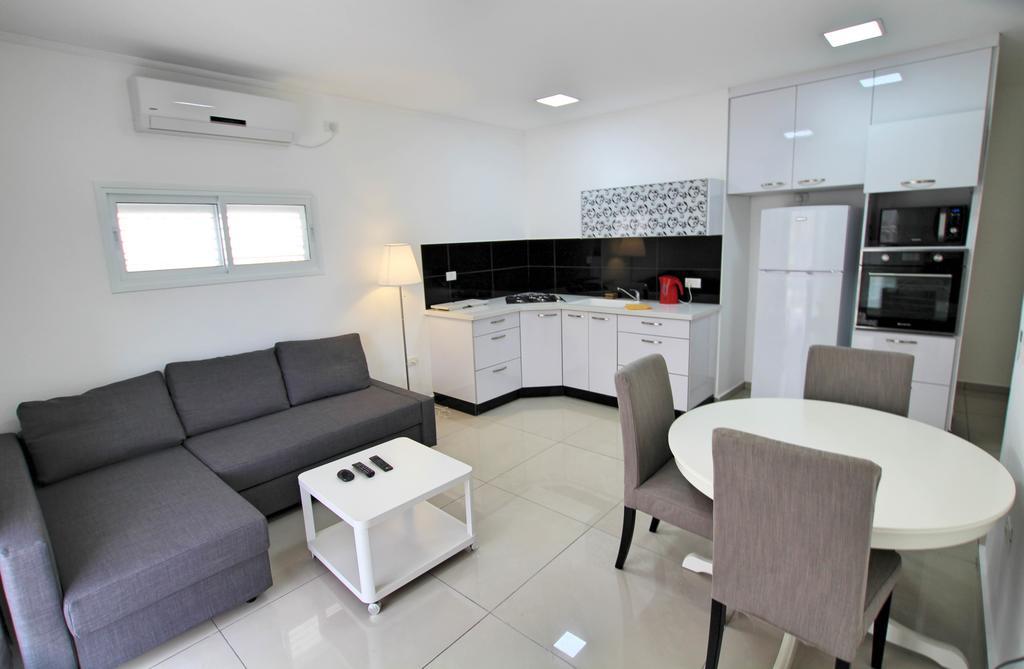 בת ים Arendaizrail Apartments - Balfour 35 מראה חיצוני תמונה