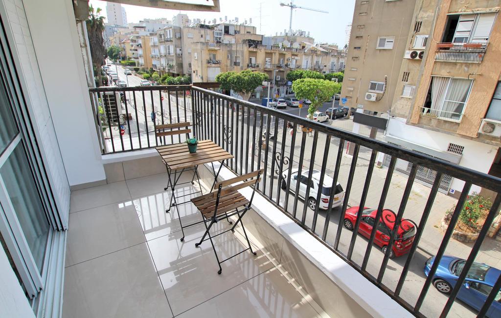 בת ים Arendaizrail Apartments - Balfour 35 מראה חיצוני תמונה